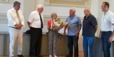 Remise médaille J.P. Hourclé